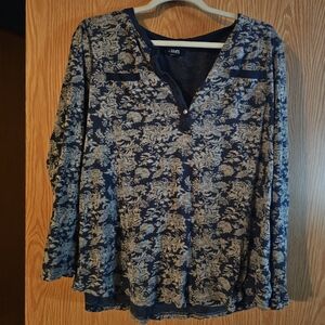 Chaps Women's Navy Floral Top